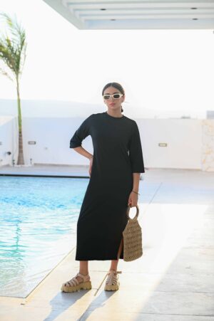 שמלת בייסיק שחורה